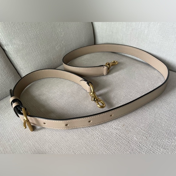 Coach Ellie Crossbody with Rivets 76912 Glovetanned leather - Picture 14 of 16